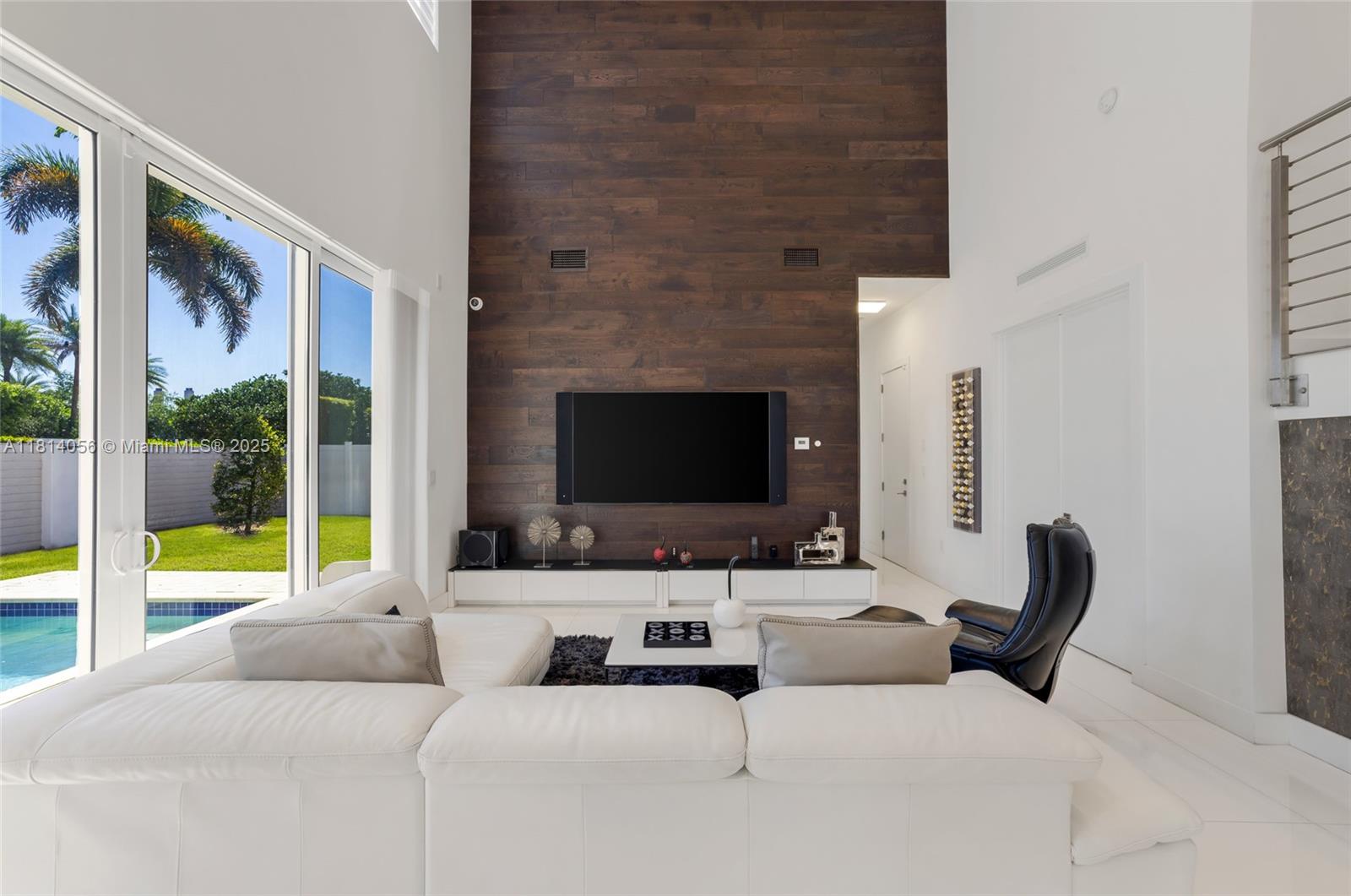 7535 NW 102nd Ct, Doral, Florida image 15