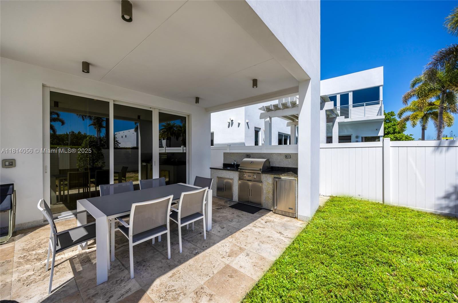 7535 NW 102nd Ct, Doral, Florida image 36