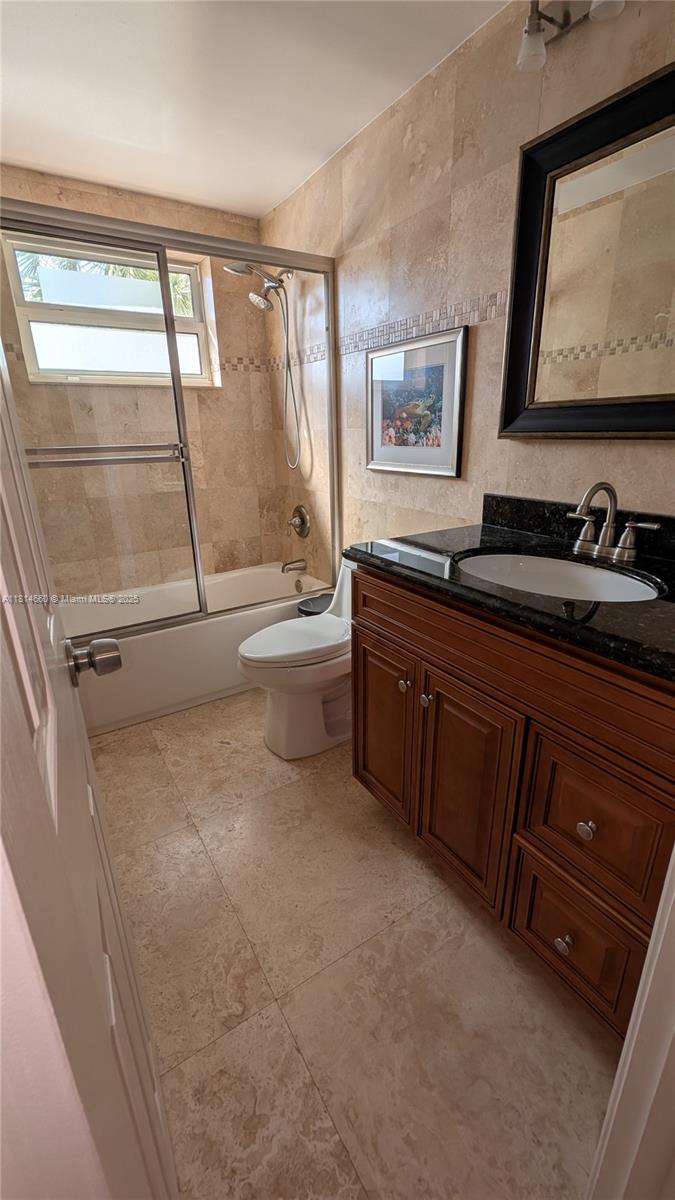 400 NE Golden Isles Dr #1, Hallandale Beach, Florida image 25