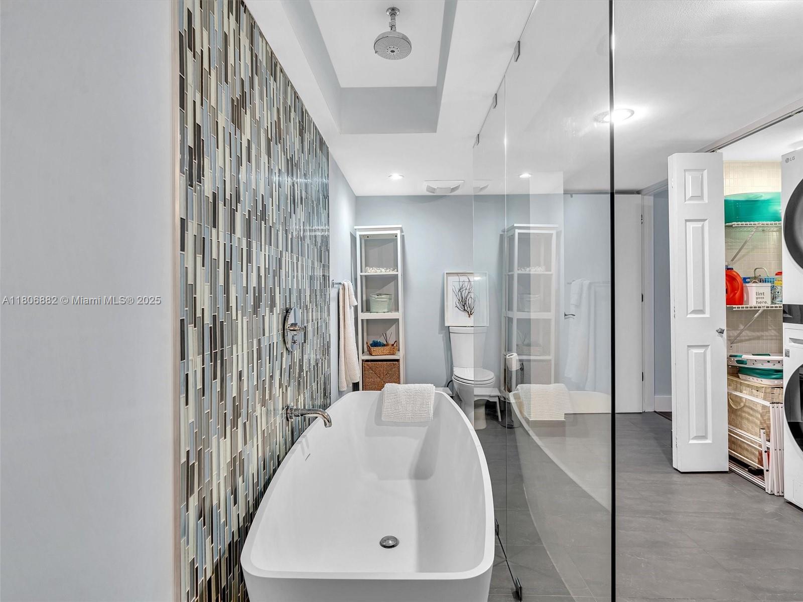 Residential, Miami Beach, Florida image 43