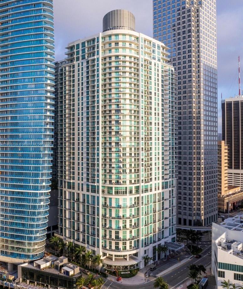 300 S Biscayne Blvd #T-3212, Miami FL 33131