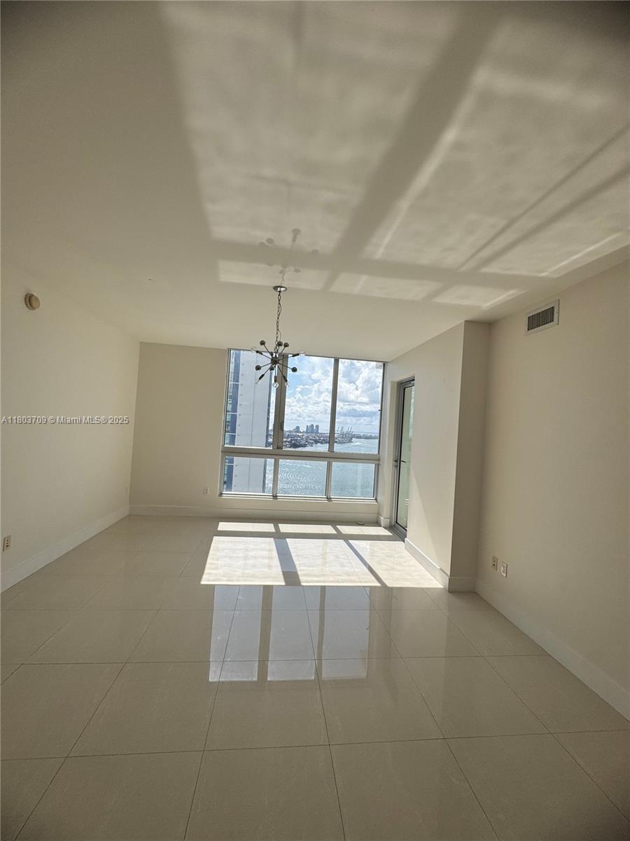 300 S Biscayne Blvd #T-3212, Miami FL 33131