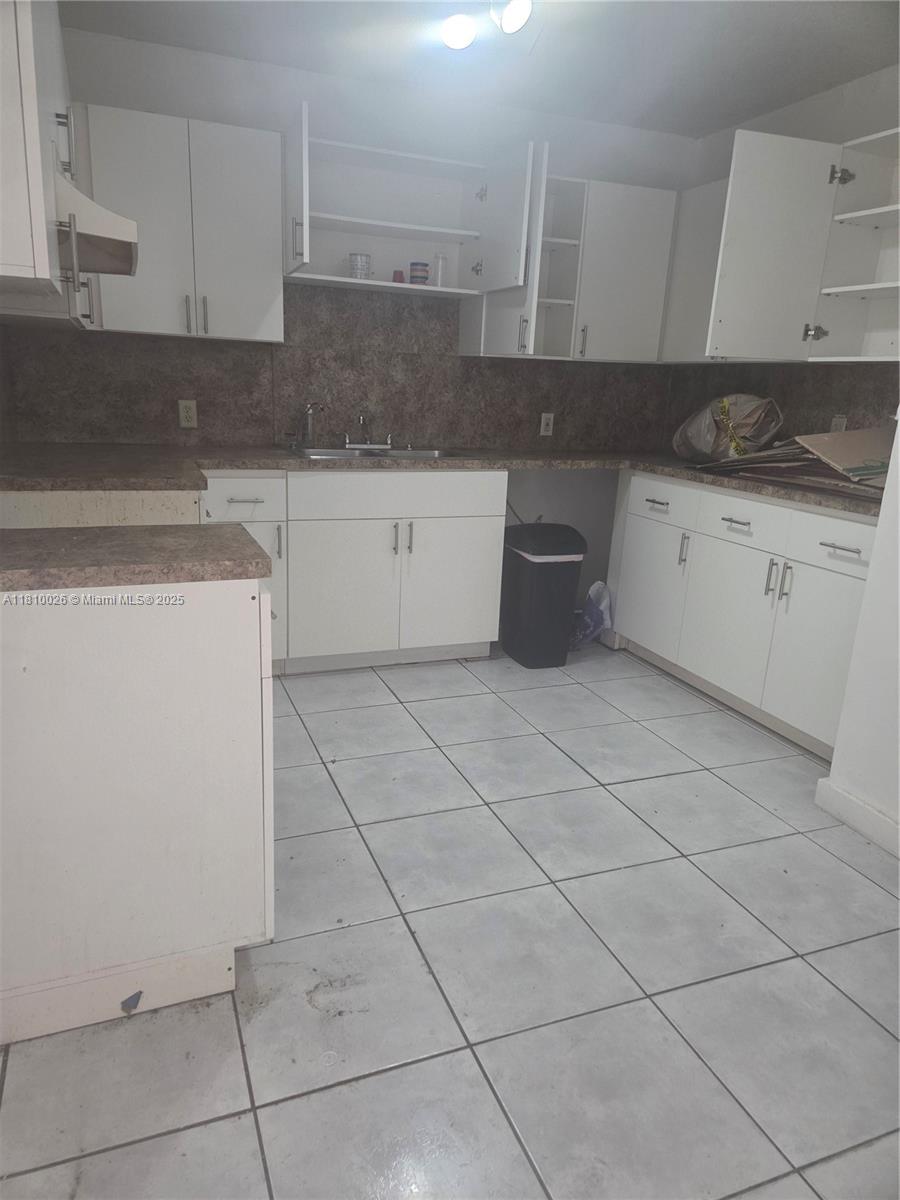 4479 NW 185th St, Miami Gardens, Florida image 6