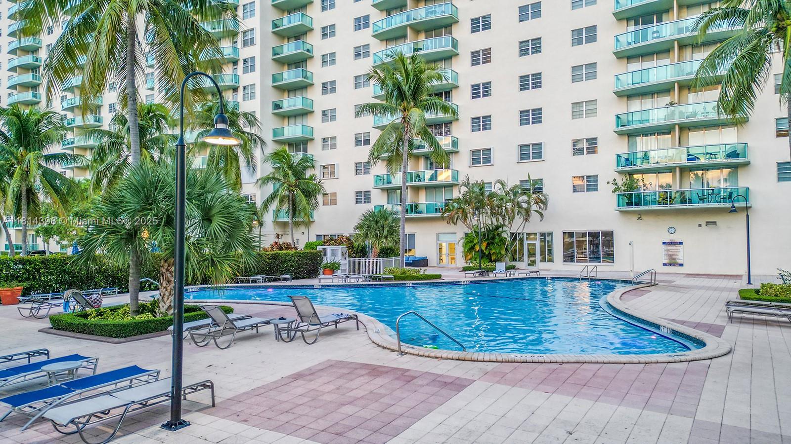 19390 Collins Ave #PH-7, Sunny Isles Beach, Florida image 24