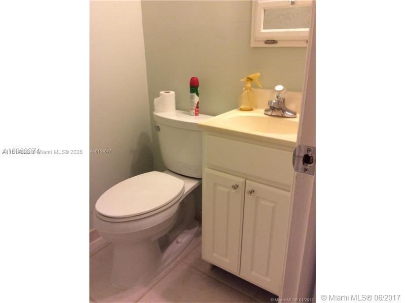 3302 Farragut St #5A, Hollywood, Florida image 11