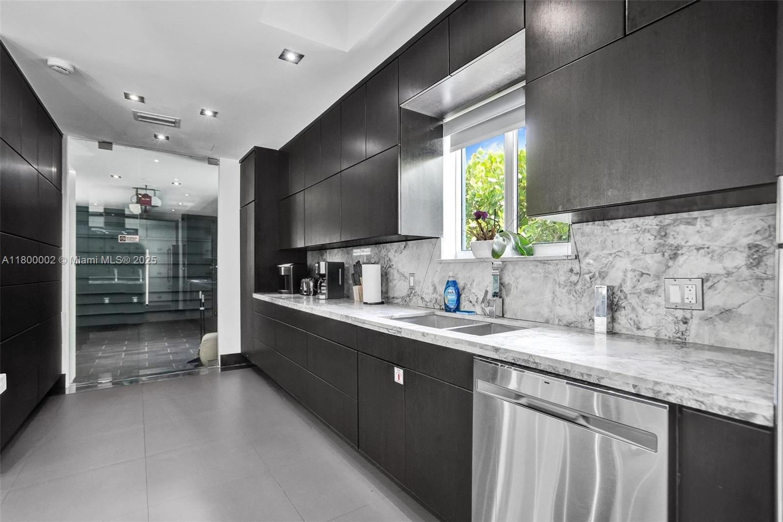 2612 Key Largo Ln, Fort Lauderdale, Florida image 25