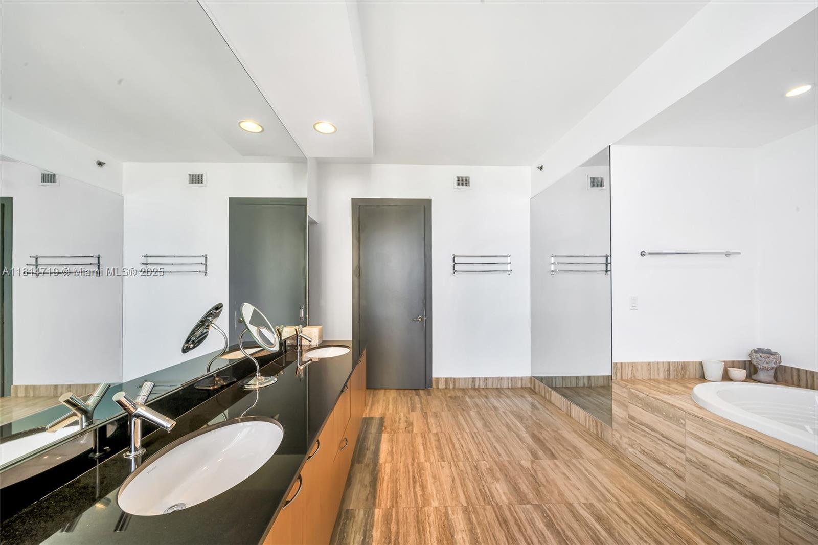 16001 Collins Ave #701, Sunny Isles Beach, Florida image 35