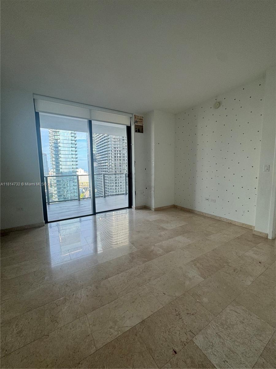 Apartamento para Alugar em Miami, FL