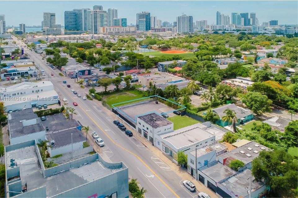 250 NW 36th St, Miami, Florida image 2