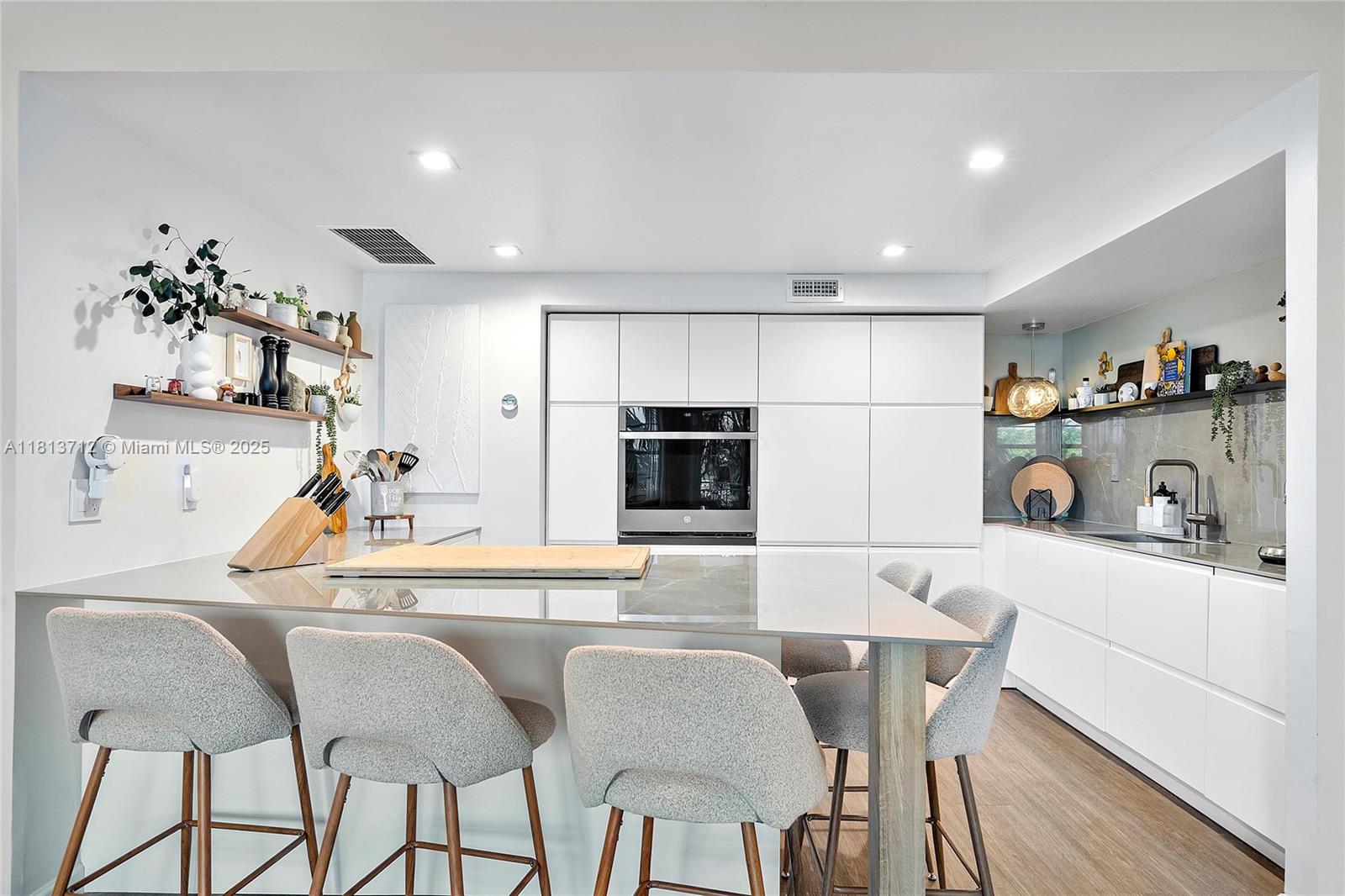 2150 Sans Souci Blvd #B311, North Miami, Florida image 9