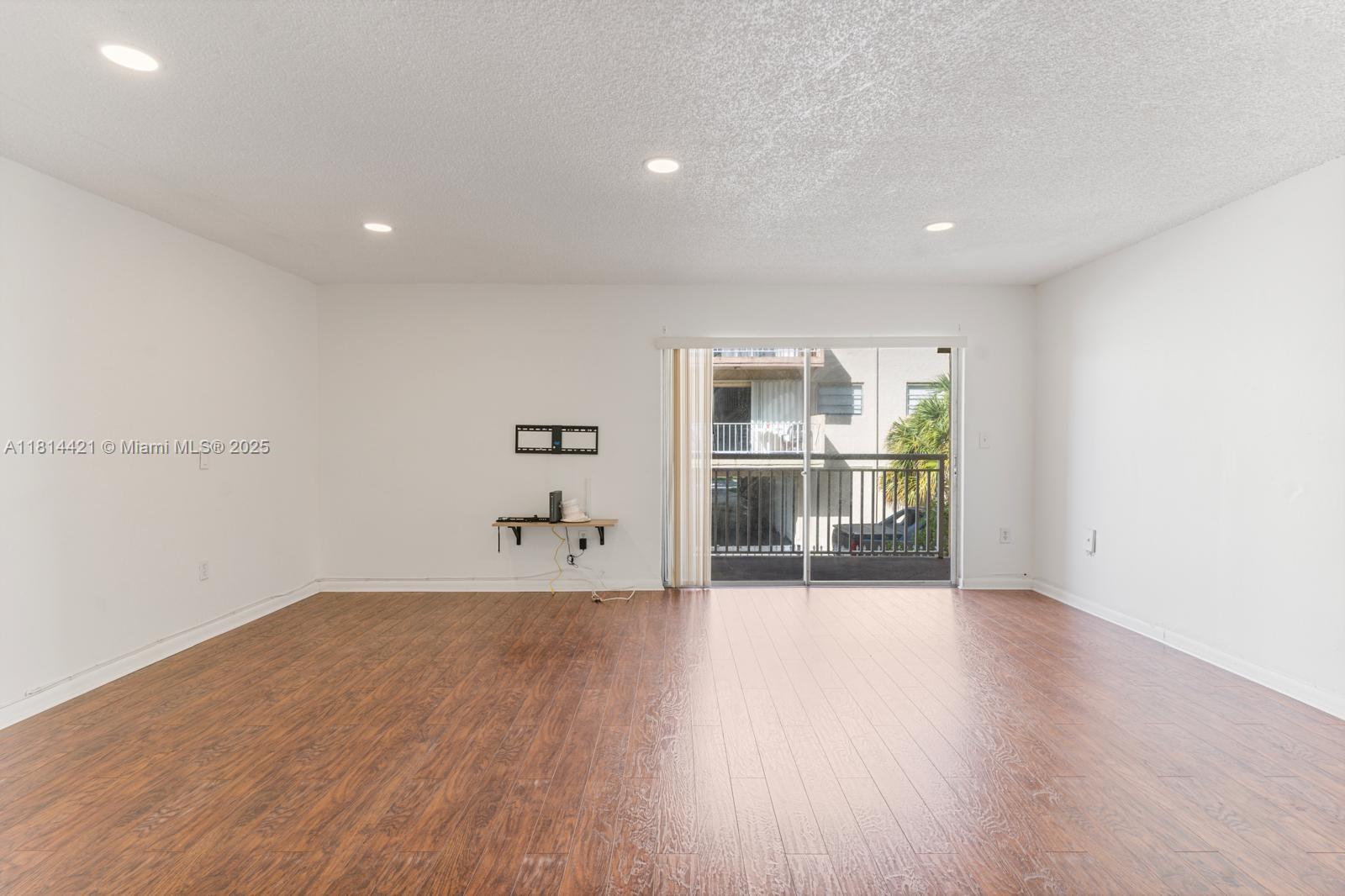 17051 NE 35th Ave #109, North Miami Beach, Florida image 13