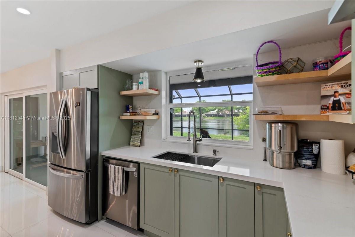 11000 NW 15th St, Pembroke Pines, Florida image 6