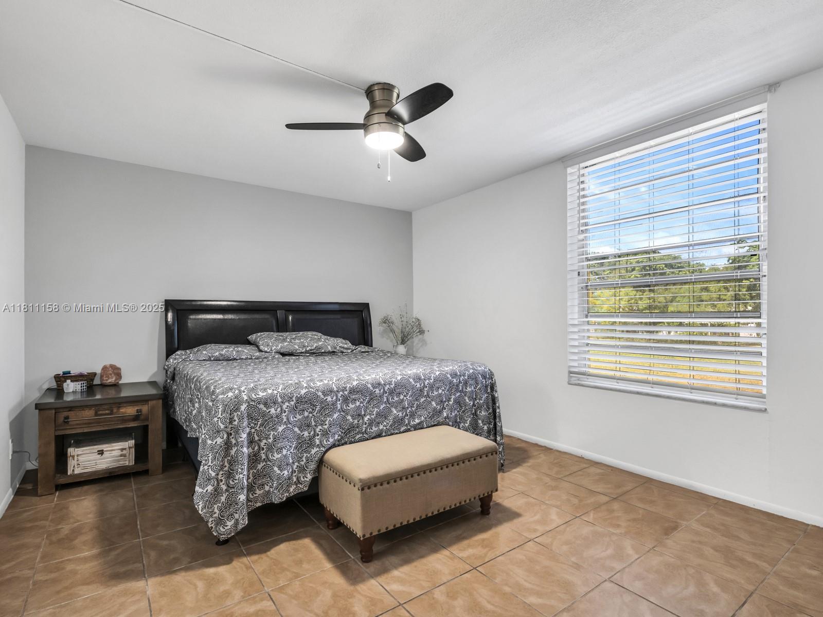 8401 Lagos De Campo Blvd #210V, Tamarac, Florida image 18