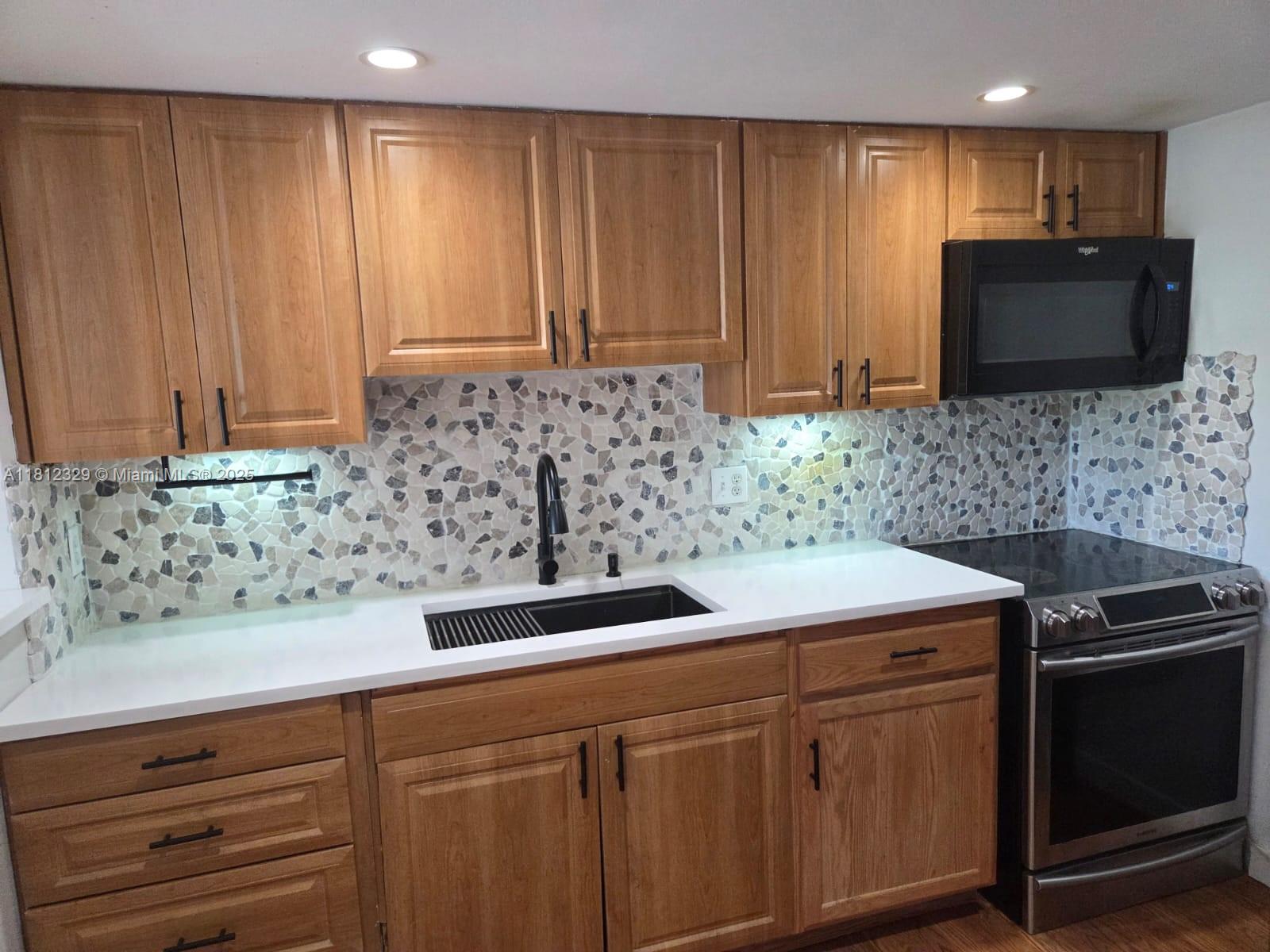 Property photo # 4