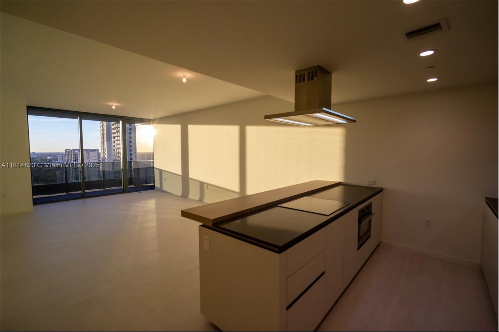 1000 Brickell Plaza #2506, Miami FL 33131
