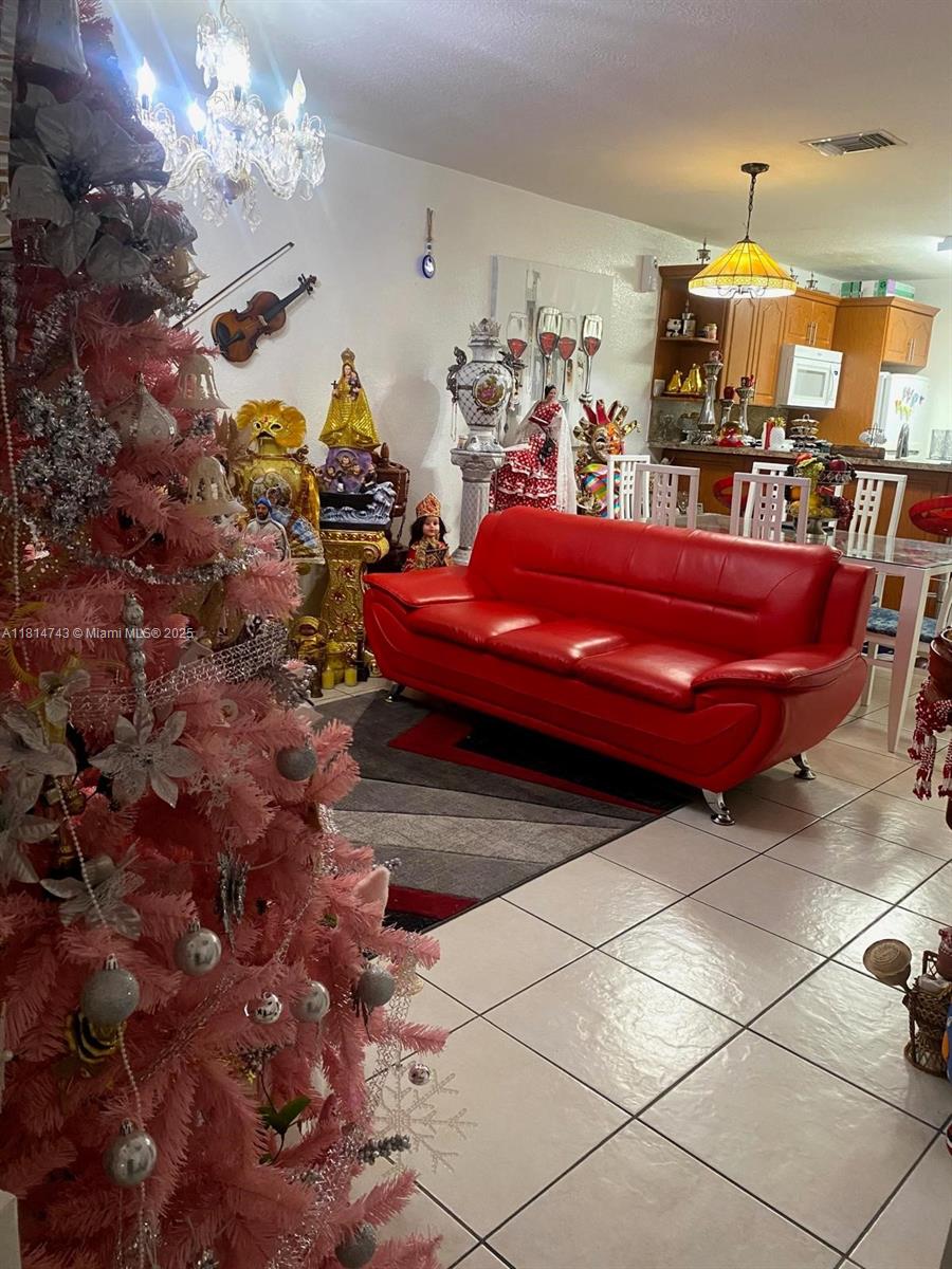 1334 W 42nd St #3, Hialeah, Florida image 7