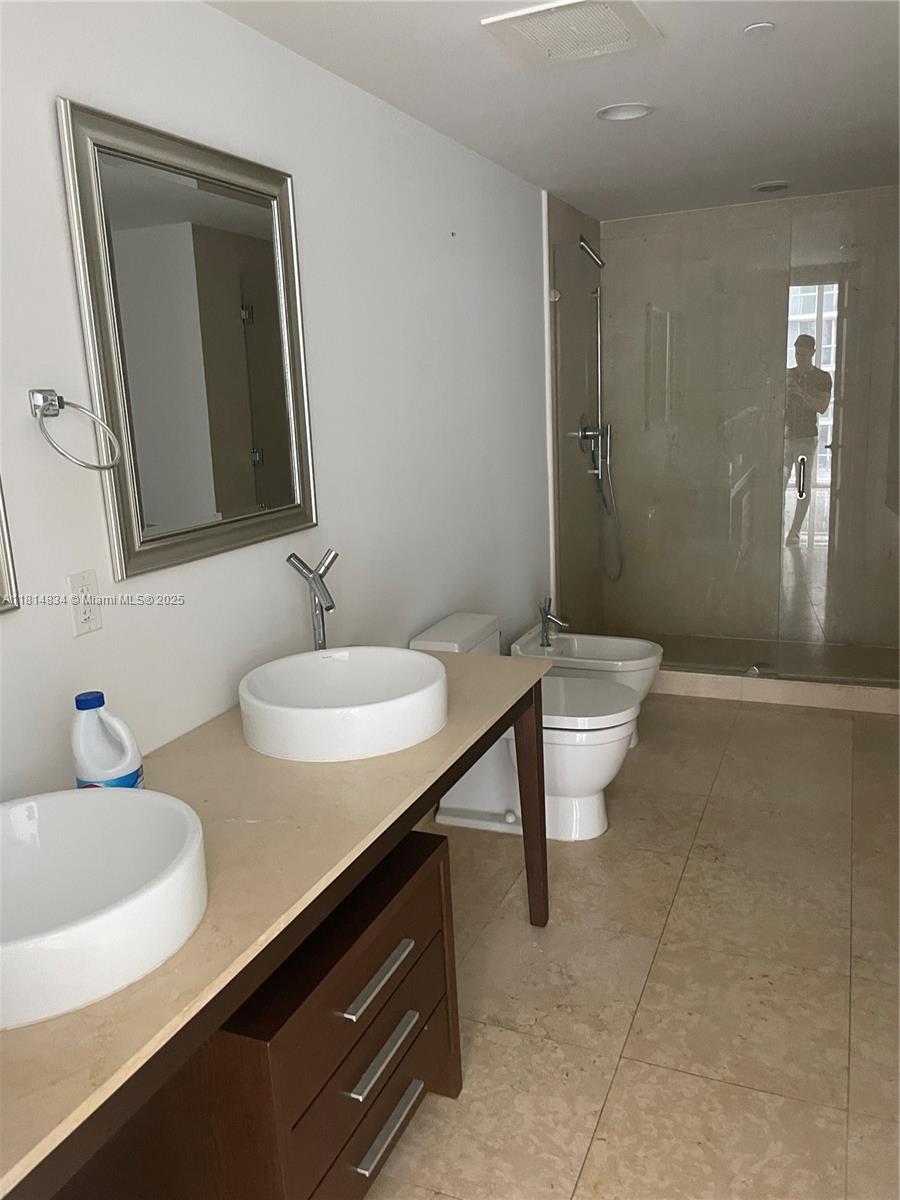 495 Brickell Ave #5010, Miami FL 33131