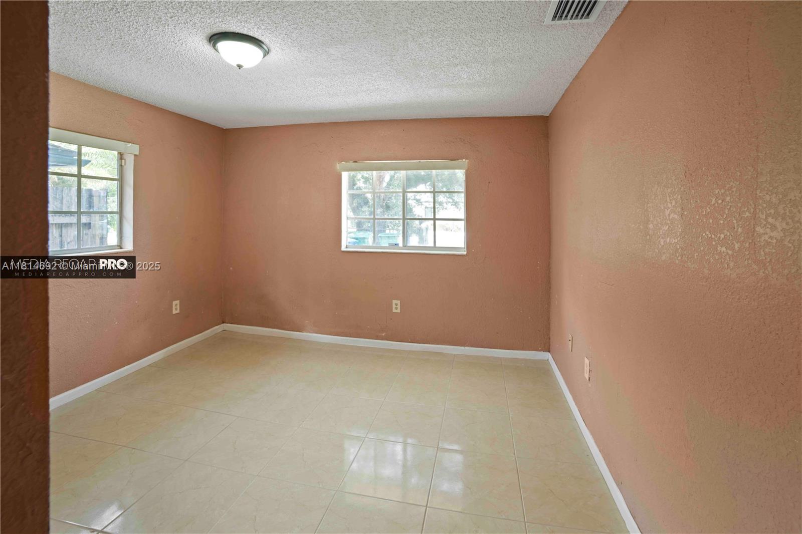 2760 NW 168th Ter, Miami Gardens, Florida image 13