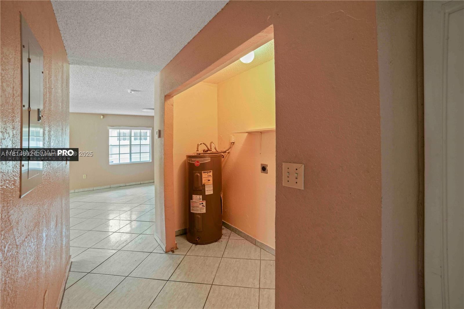 2760 NW 168th Ter, Miami Gardens, Florida image 8