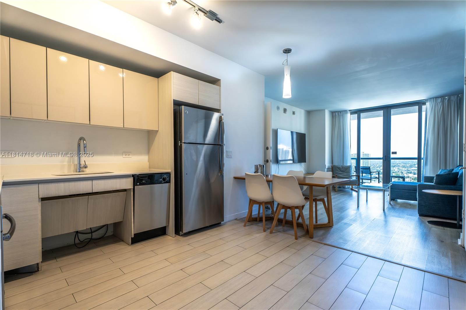 2602 E Hallandale Beach Blvd #R2004, Hallandale Beach, Florida image 26