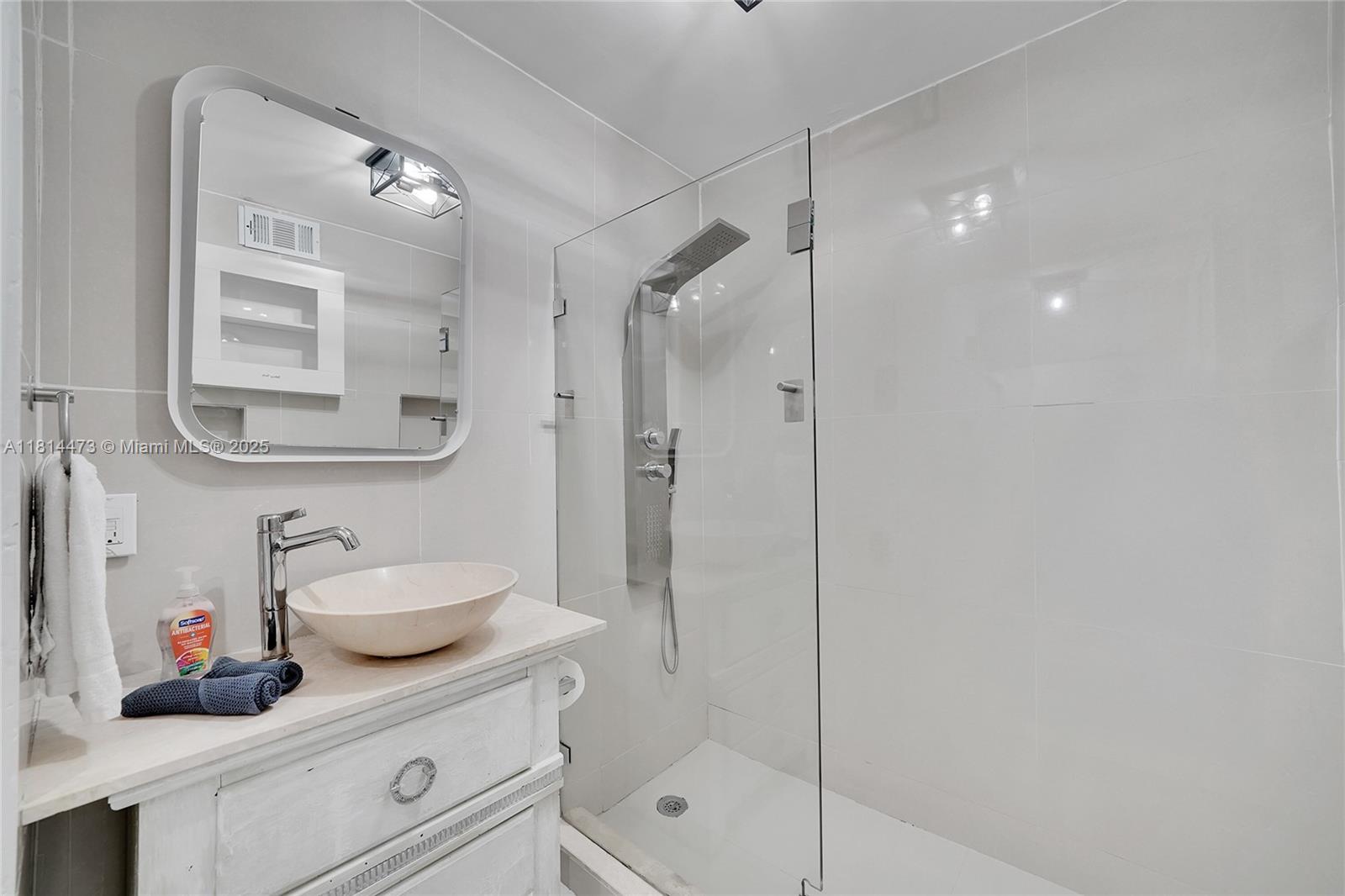 5451 NE 22nd Ave, Fort Lauderdale, Florida image 42
