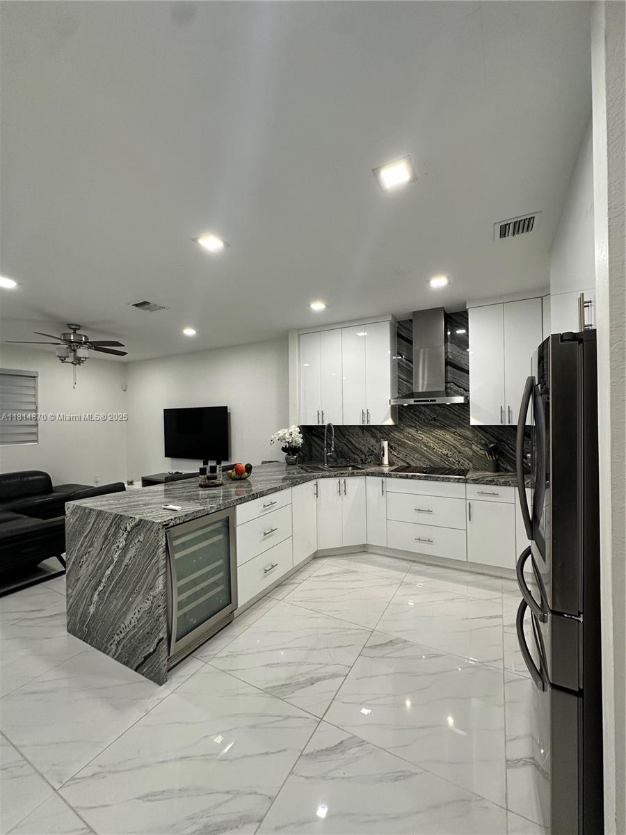 Property photo # 2