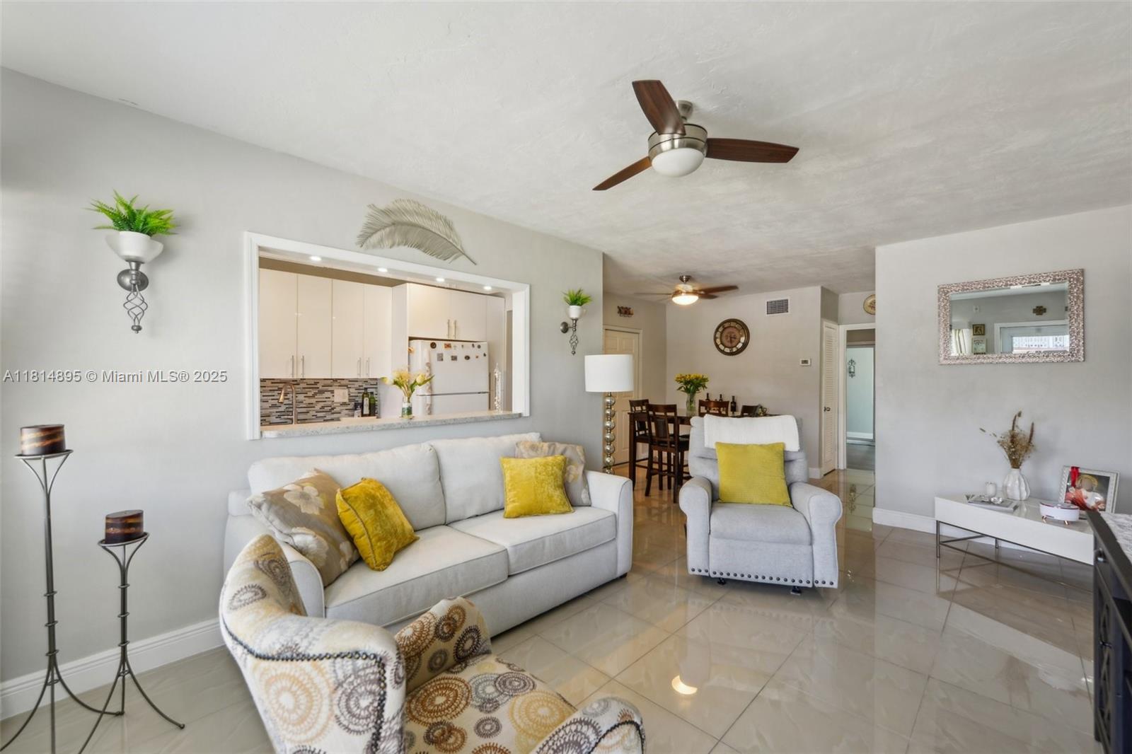 121 NE 204th St #6, Miami Gardens, Florida image 1