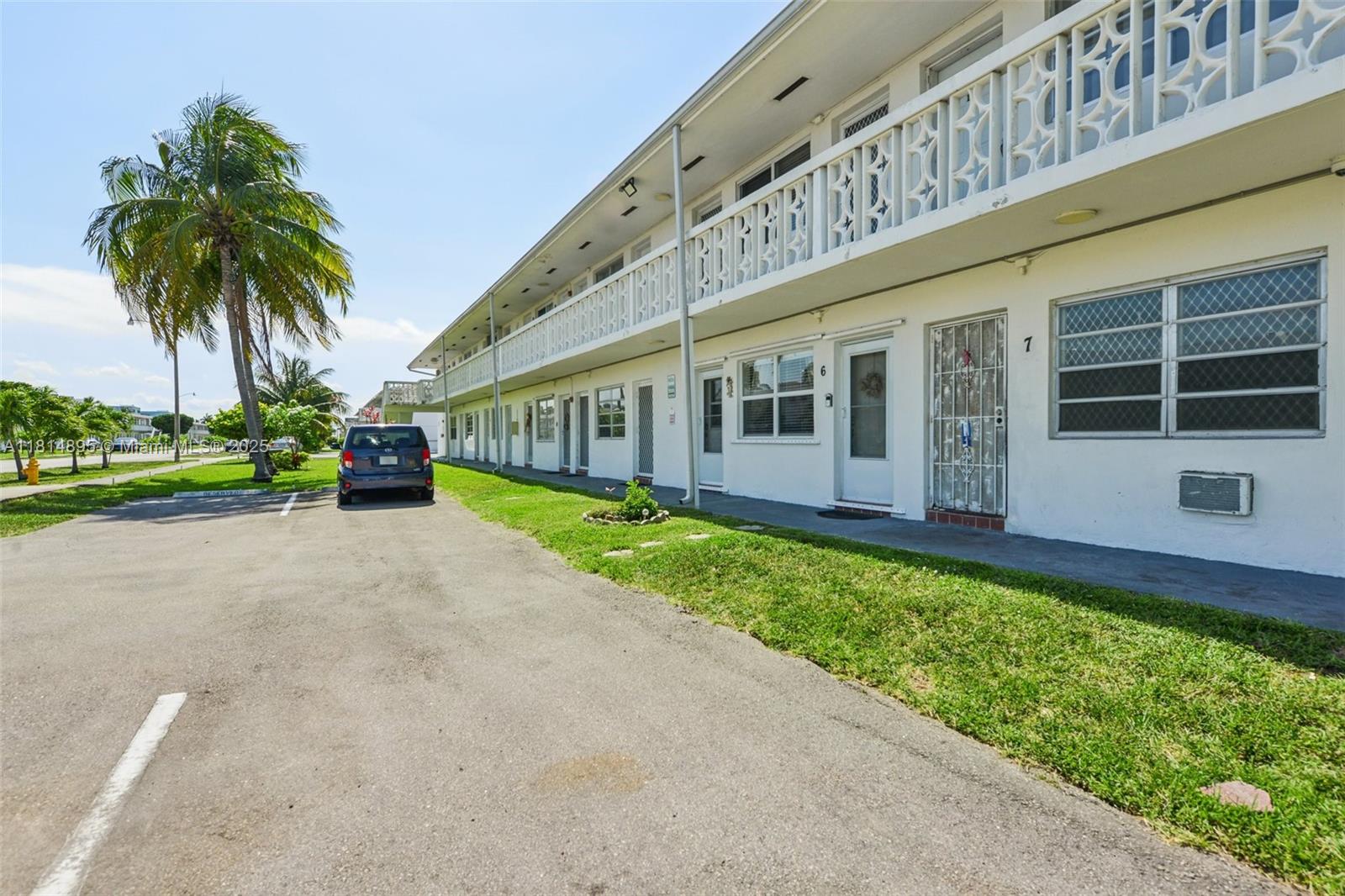 121 NE 204th St #6, Miami Gardens, Florida image 21