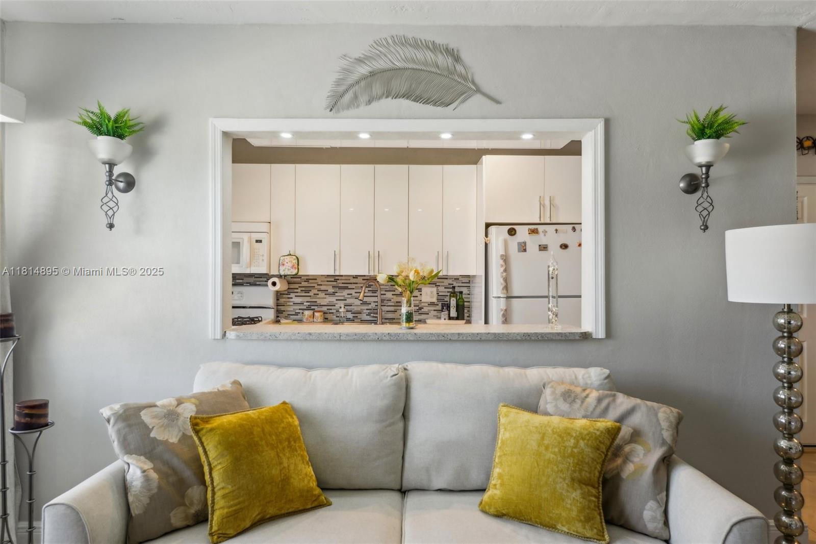 121 NE 204th St #6, Miami Gardens, Florida image 3