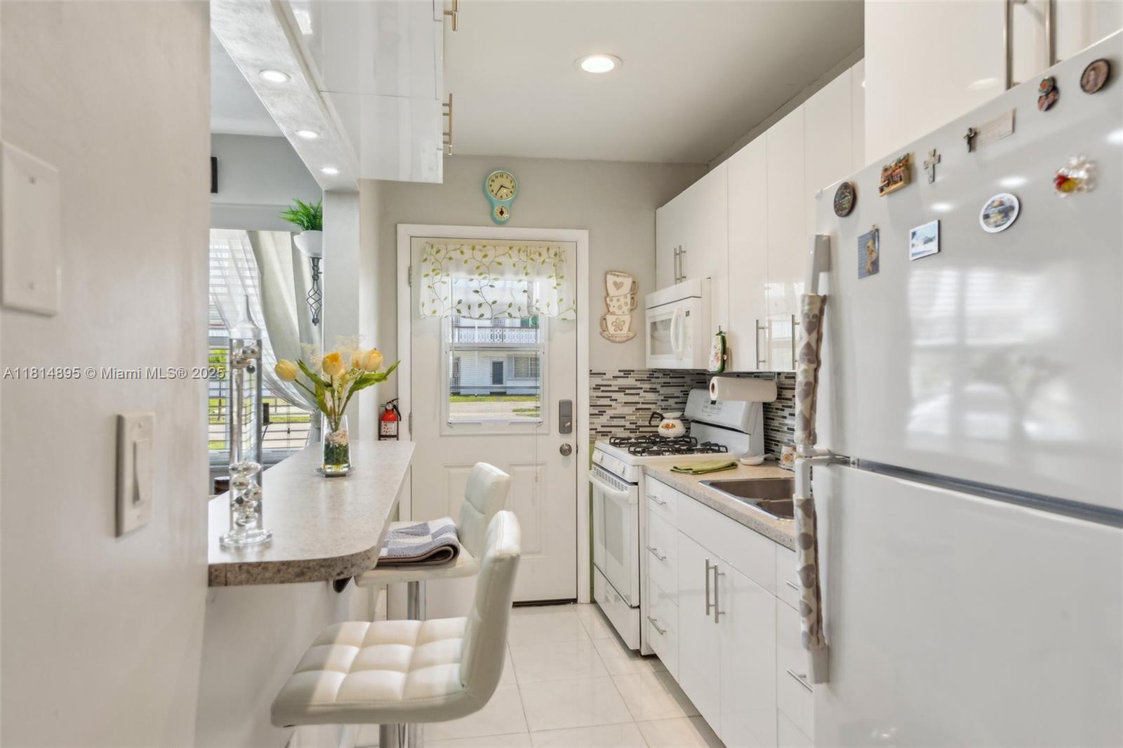 121 NE 204th St #6, Miami Gardens, Florida image 5