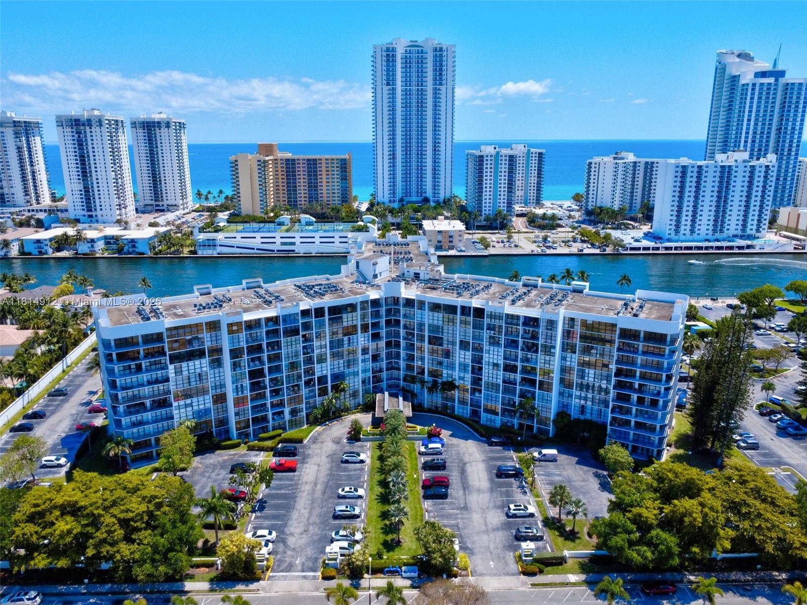 1000 Parkview Dr #818, Hallandale Beach, Florida image 1