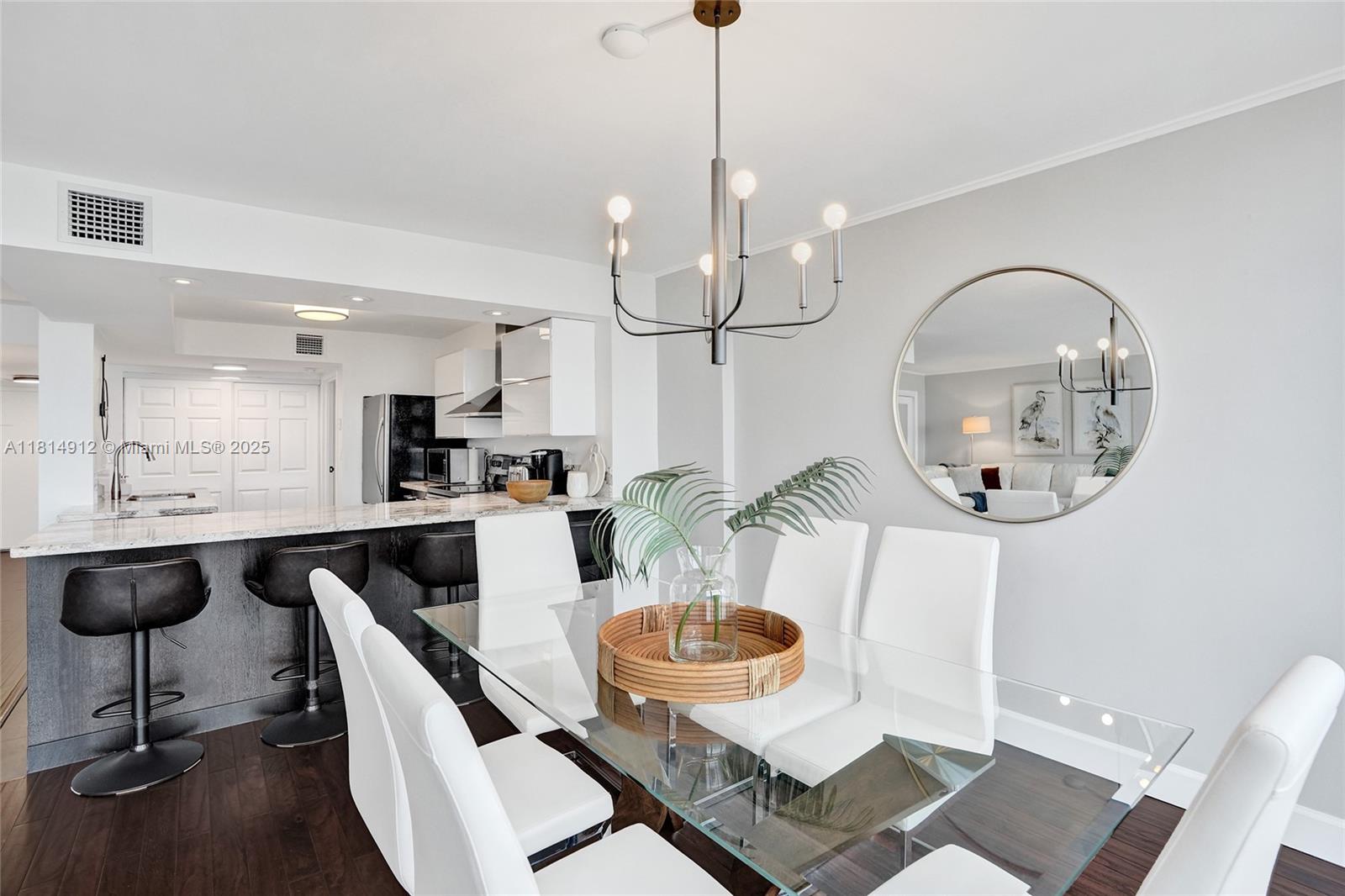1000 Parkview Dr #818, Hallandale Beach, Florida image 23