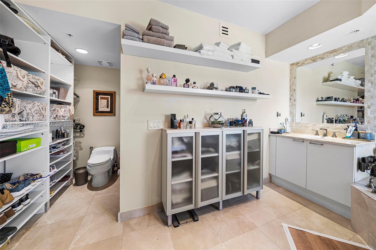15051 Royal Oaks Ln #2101, North Miami, Florida image 22
