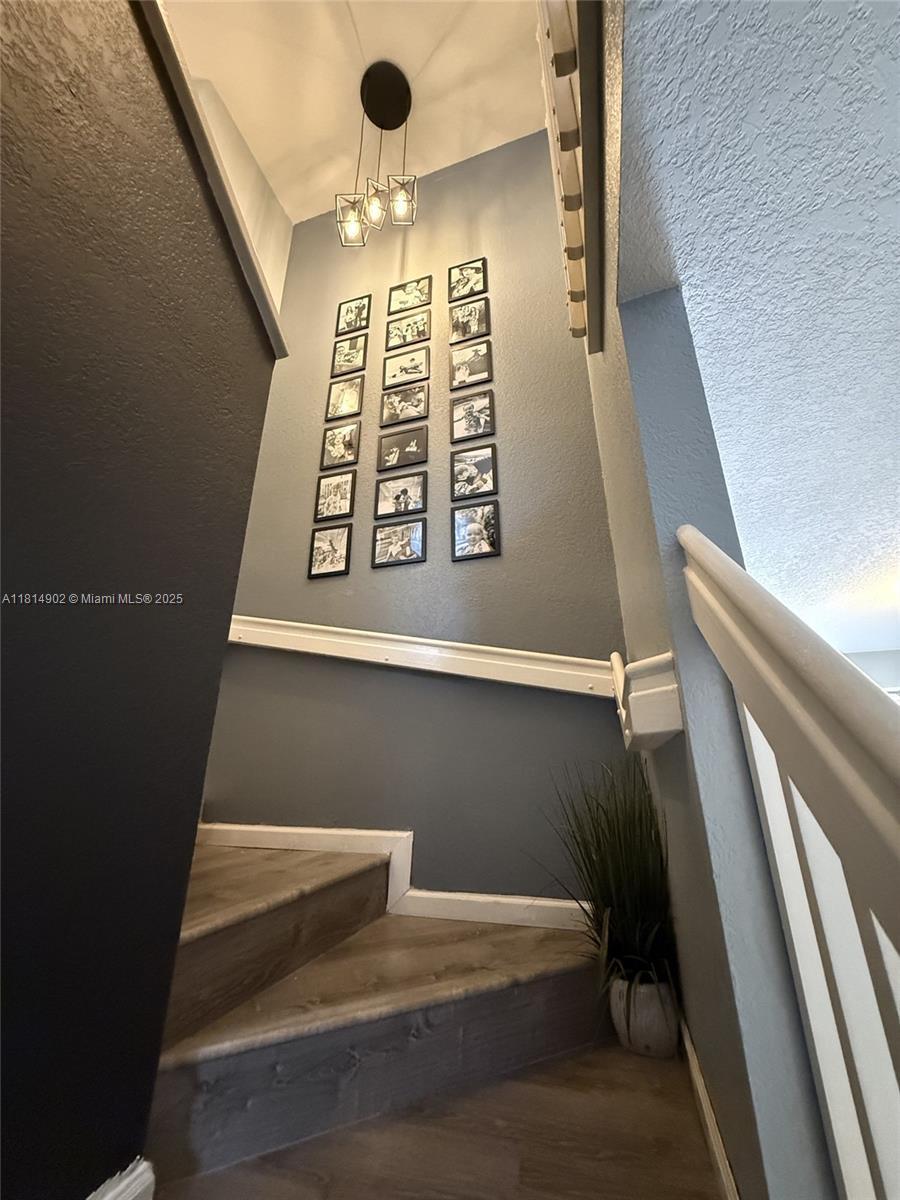 238 Magnolia Avenue, Davie, Florida image 13