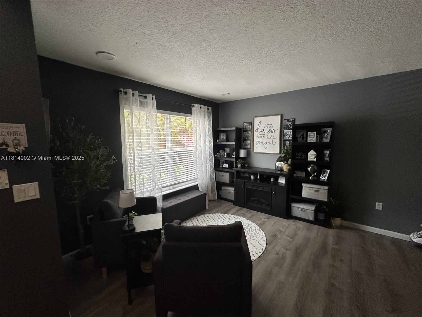 238 Magnolia Avenue, Davie, Florida image 25