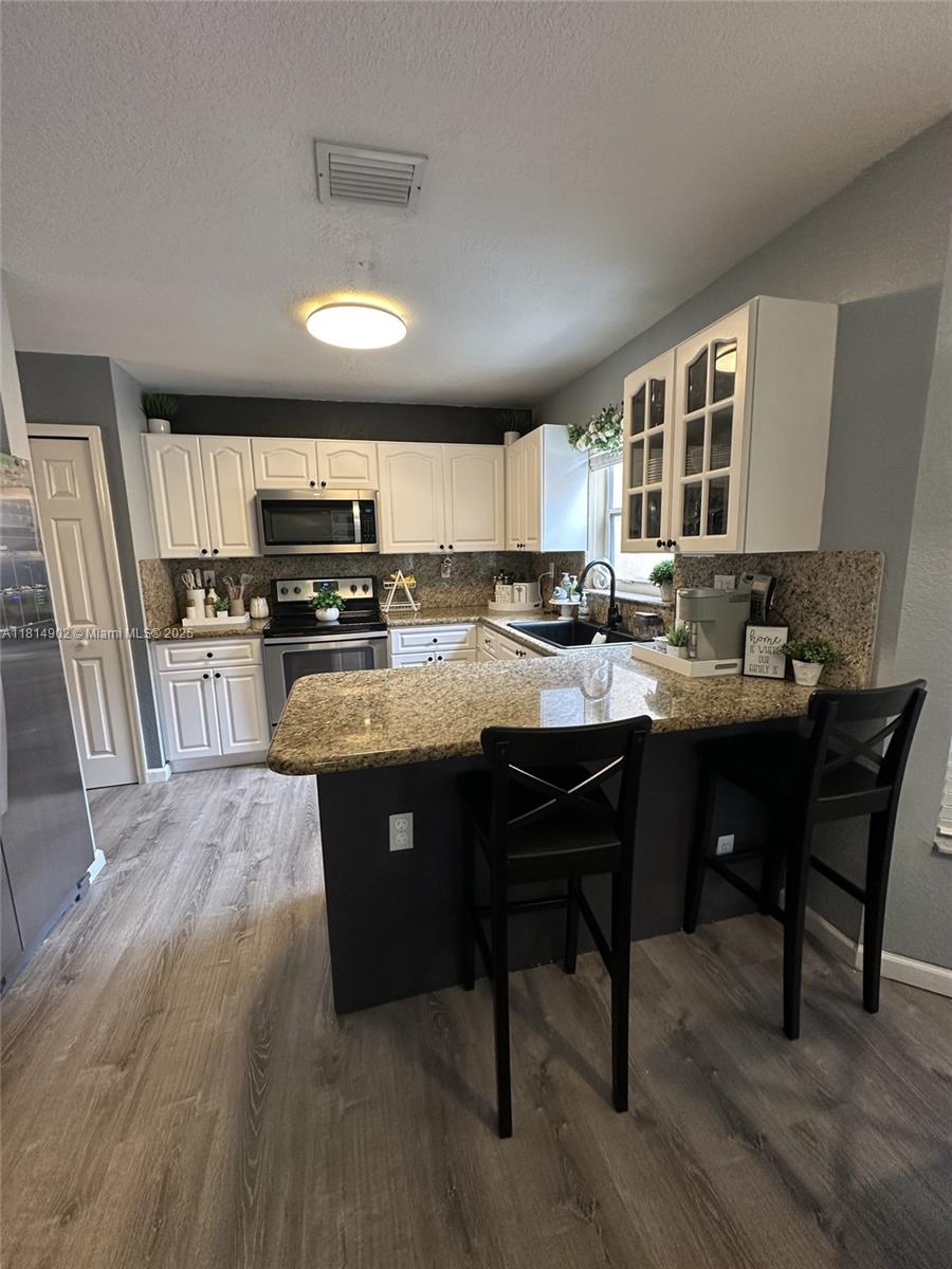 238 Magnolia Avenue, Davie, Florida image 45