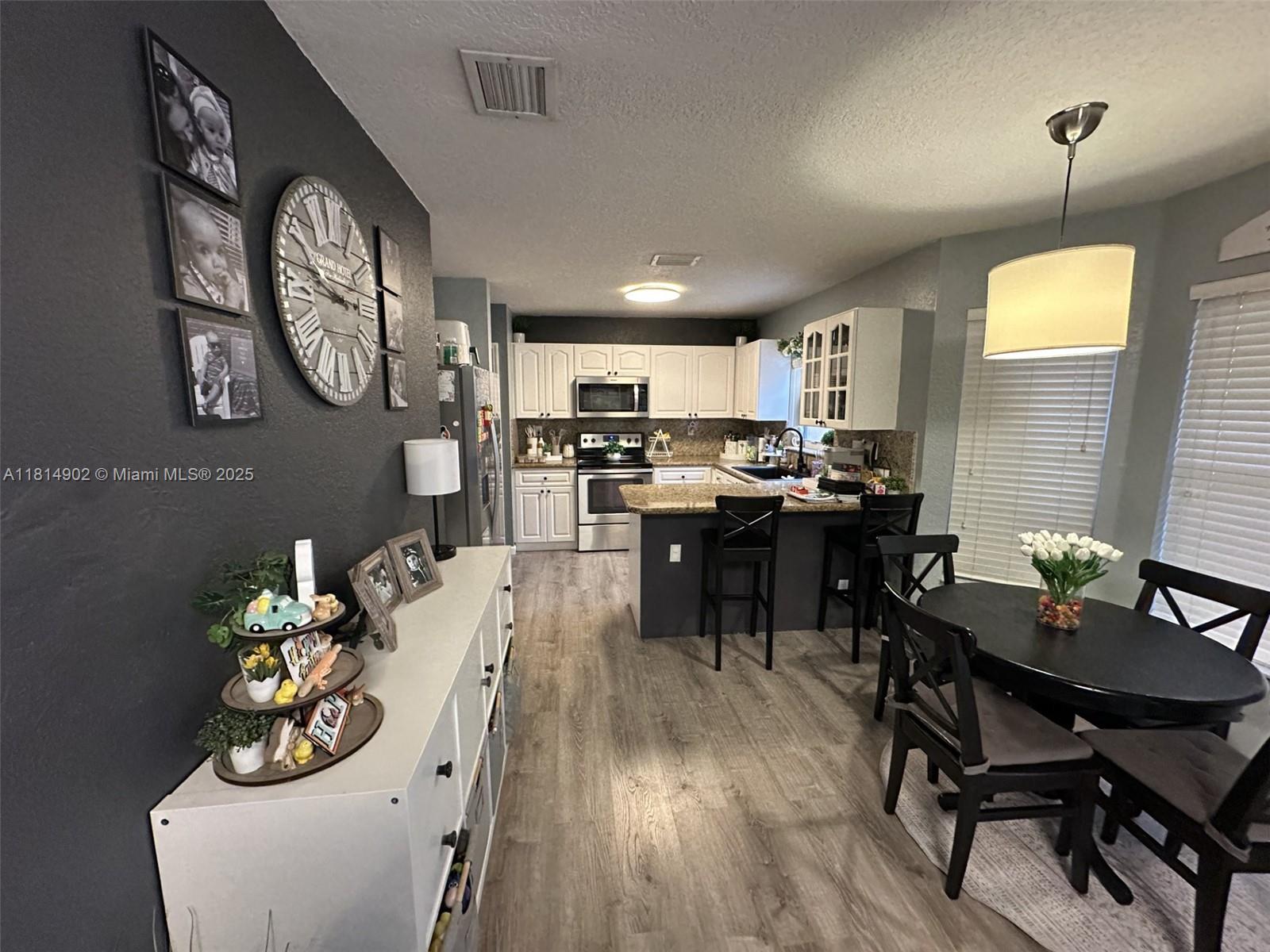 238 Magnolia Avenue, Davie, Florida image 6