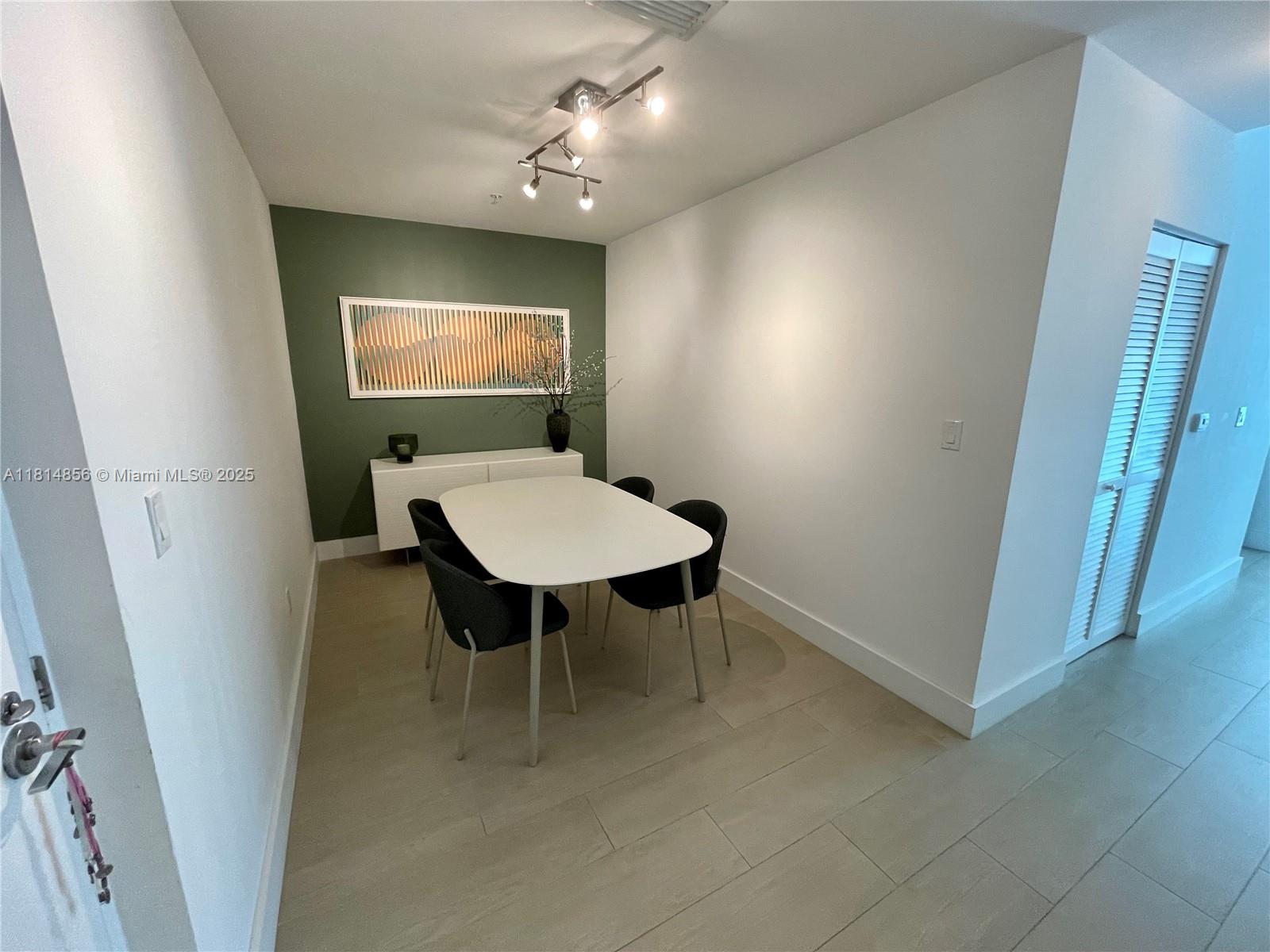 Condo for Rent in Miami, FL