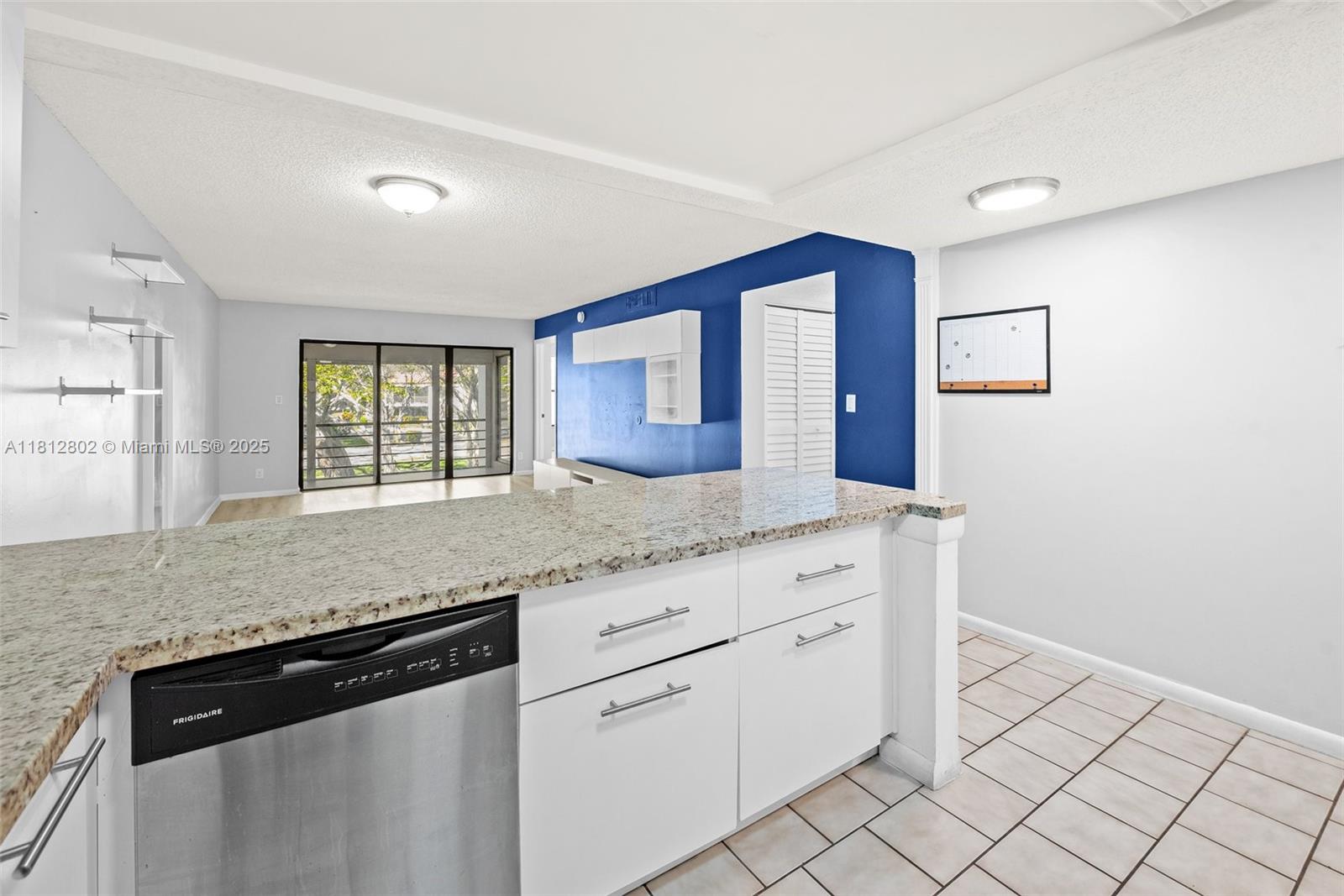 2302 S Cypress Bend Dr #210, Pompano Beach, Florida image 11