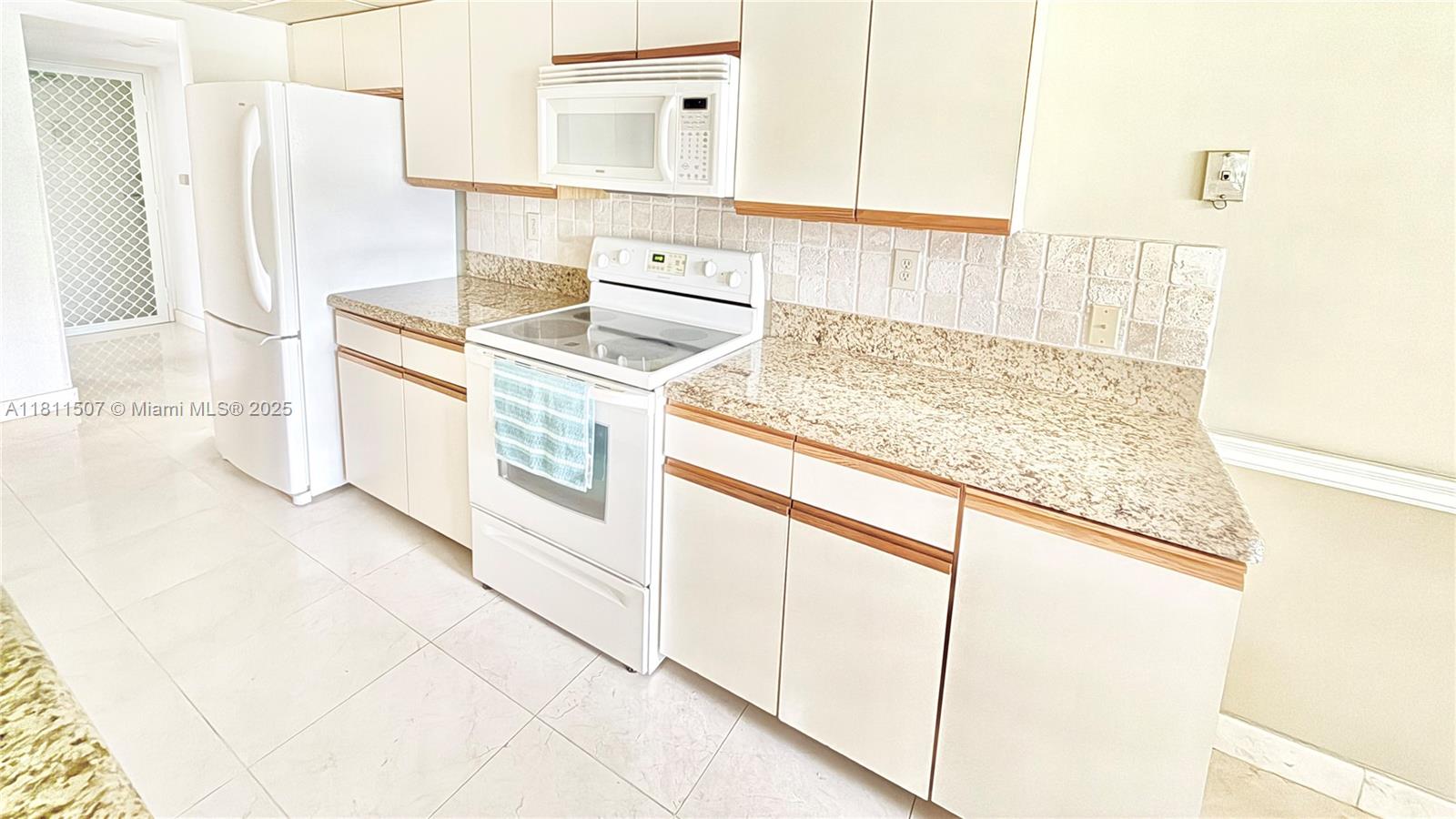 1470 Sheridan St #18C, Hollywood, Florida image 20