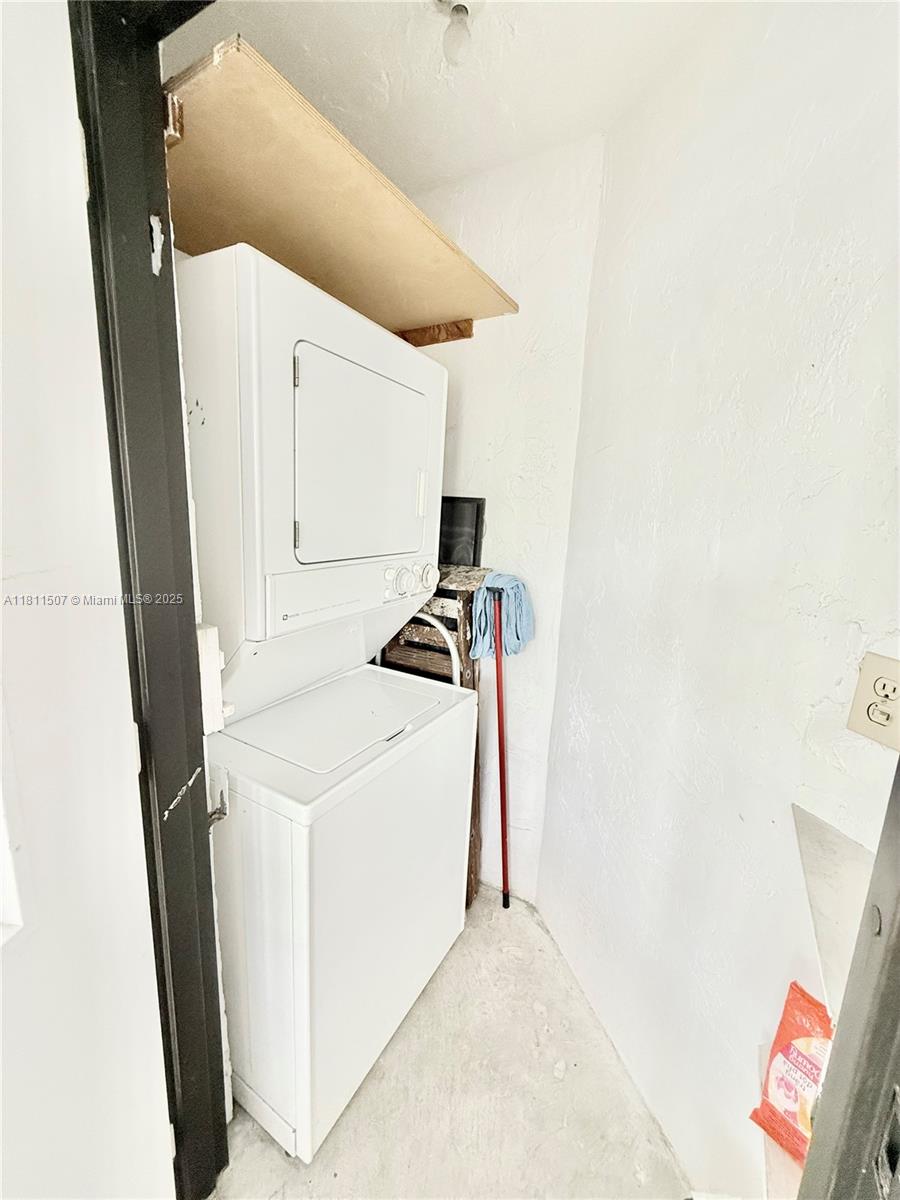 1470 Sheridan St #18C, Hollywood, Florida image 37