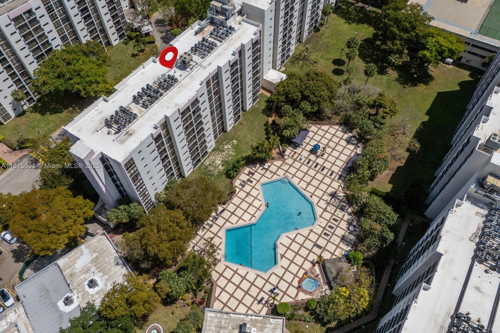 17011 N Bay Rd #307, Sunny Isles Beach, Florida image 2