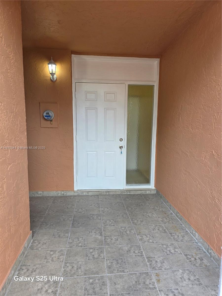 4102 W 10th Ln #28, Hialeah, Florida image 2