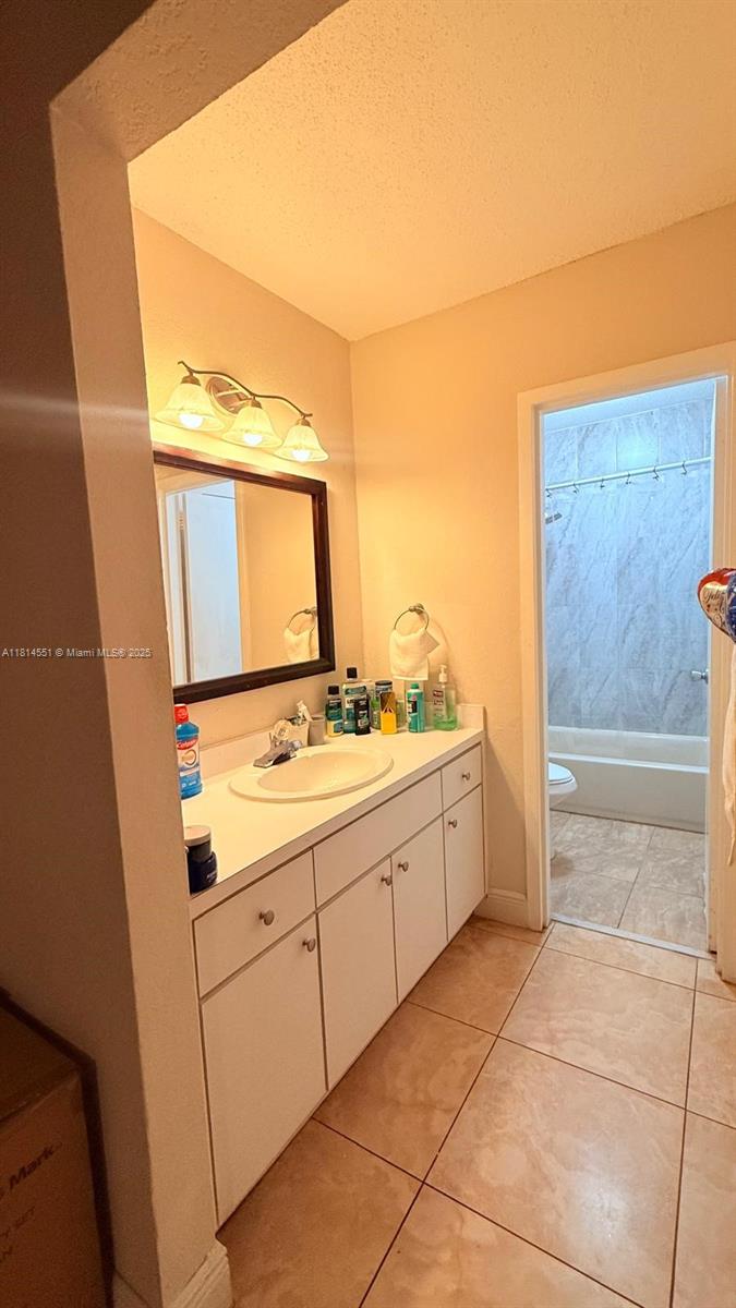 5112 NW 79th Ave #305, Doral, Florida image 7