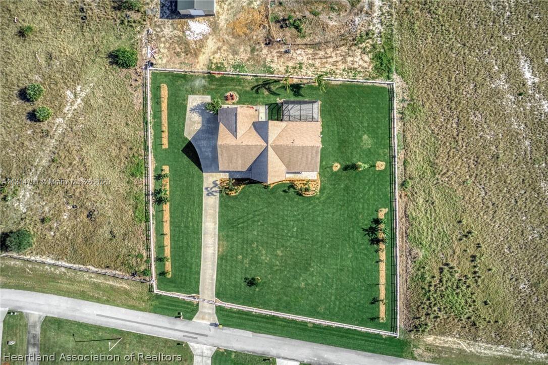 186 S Bear Pointe Dr, Lake Placid, Florida image 9