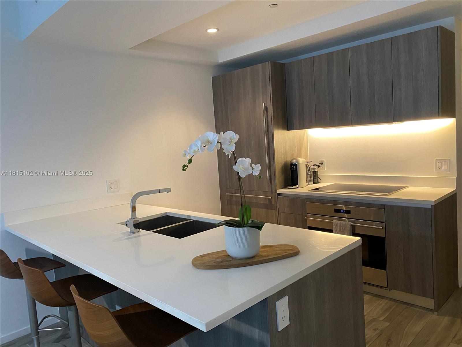 Condo for Rent in Miami, FL