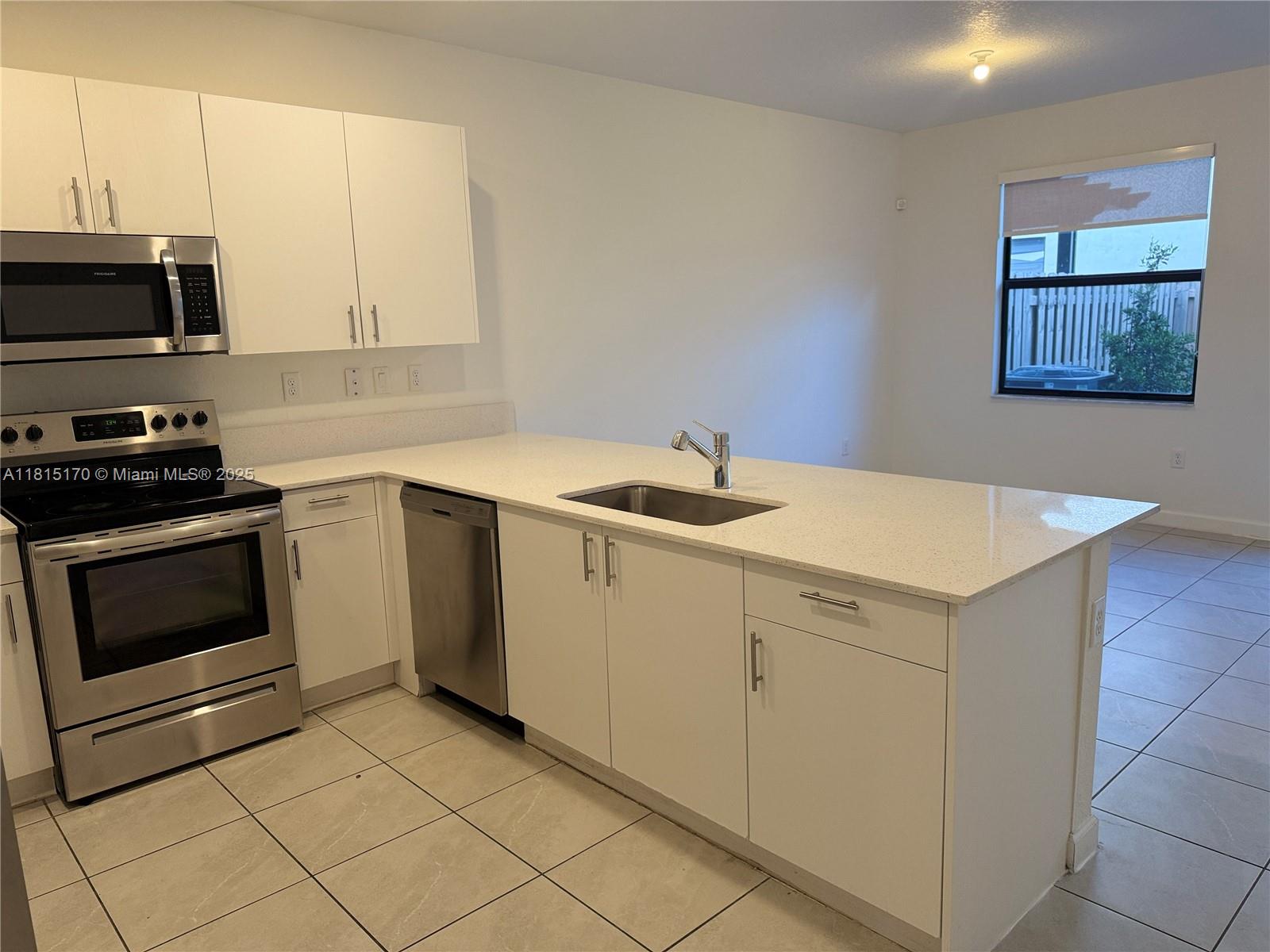 23235 SW 129th Path, Miami, Florida image 4