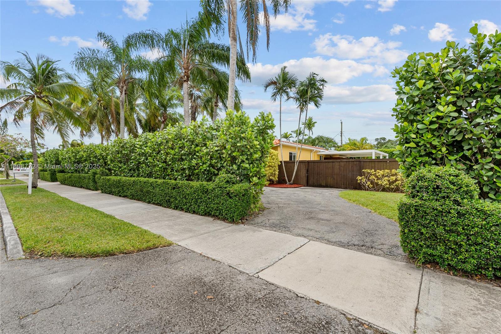 6332 SW 43rd St, South Miami, Florida image 48