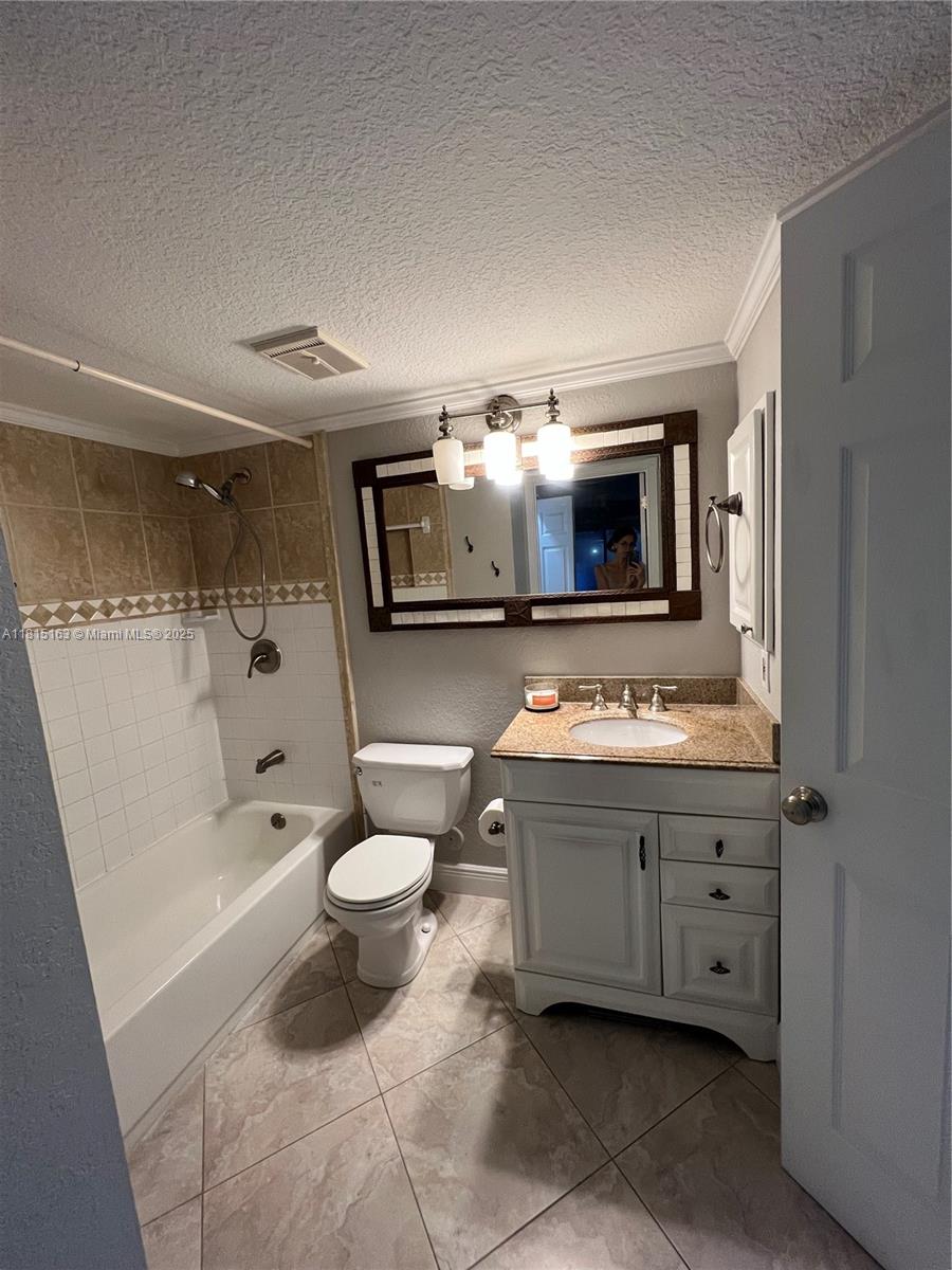 1097 Coral Club Dr #1097, Coral Springs, Florida image 11