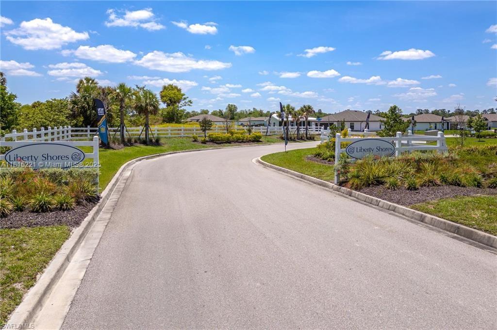 910 Gen George Patton Ave, La Belle, Florida image 44